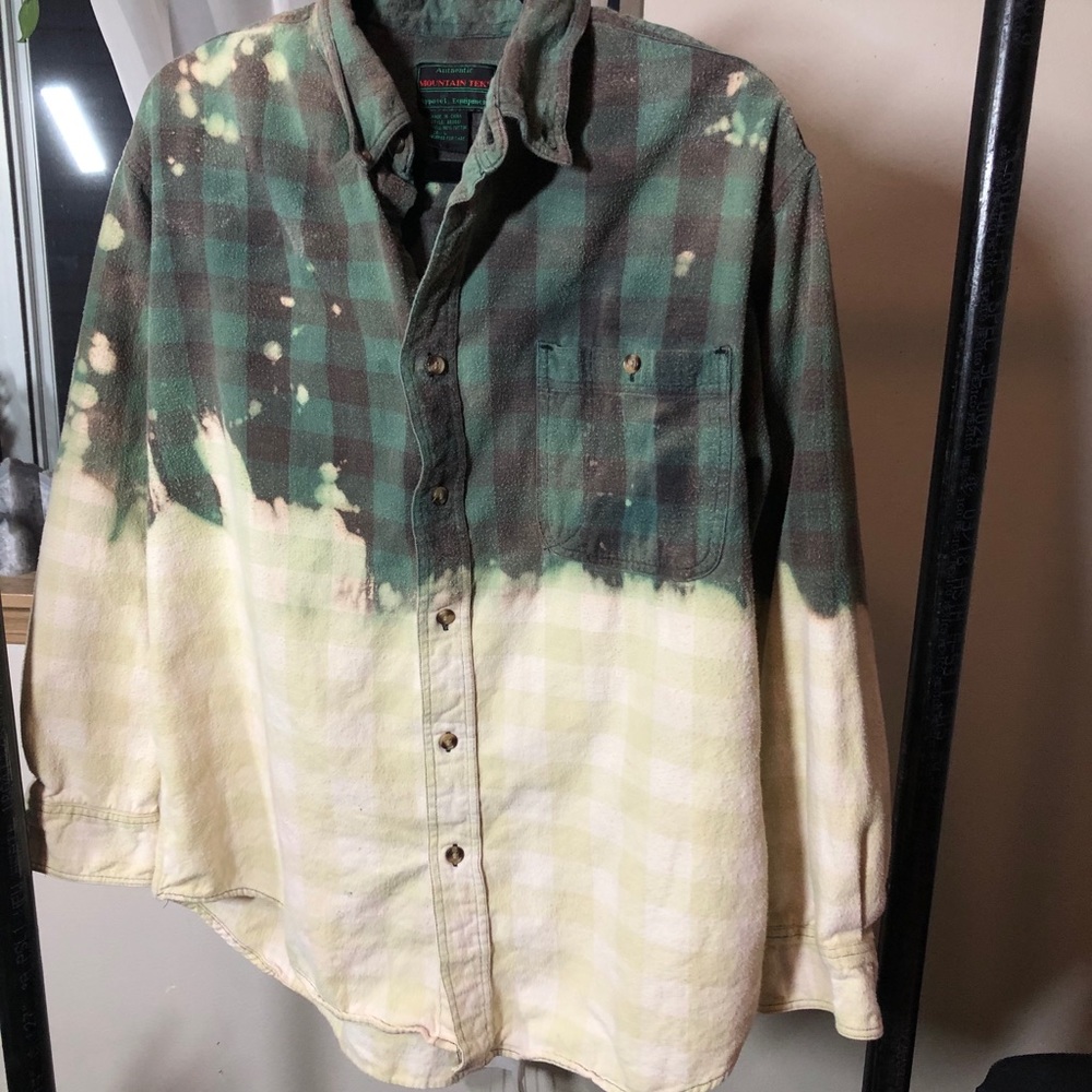 Hand bleached flannel - Picture 2 of 2